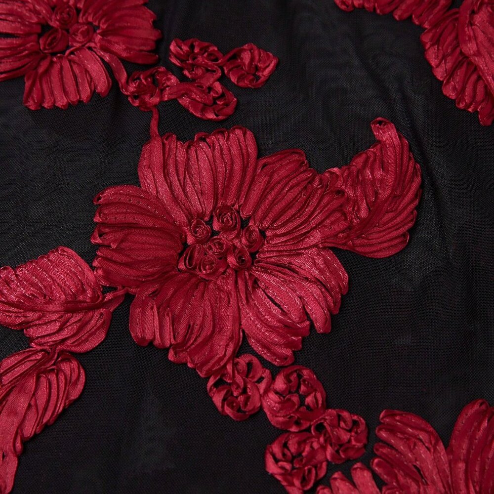 Red Romantic Elegant Women's Floral Embroidered Maxi Dress - Picture 11 of 11